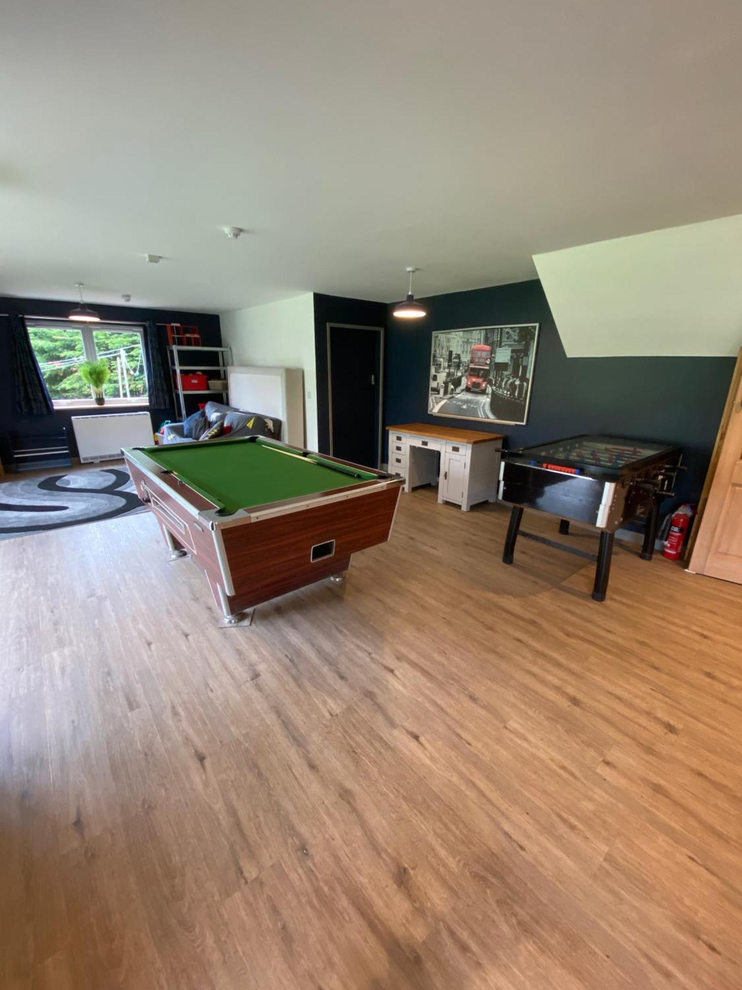 Unique Sheperds Hut Private Hot Tub, Ensuite & Kitchenette Clodock Екстериор снимка